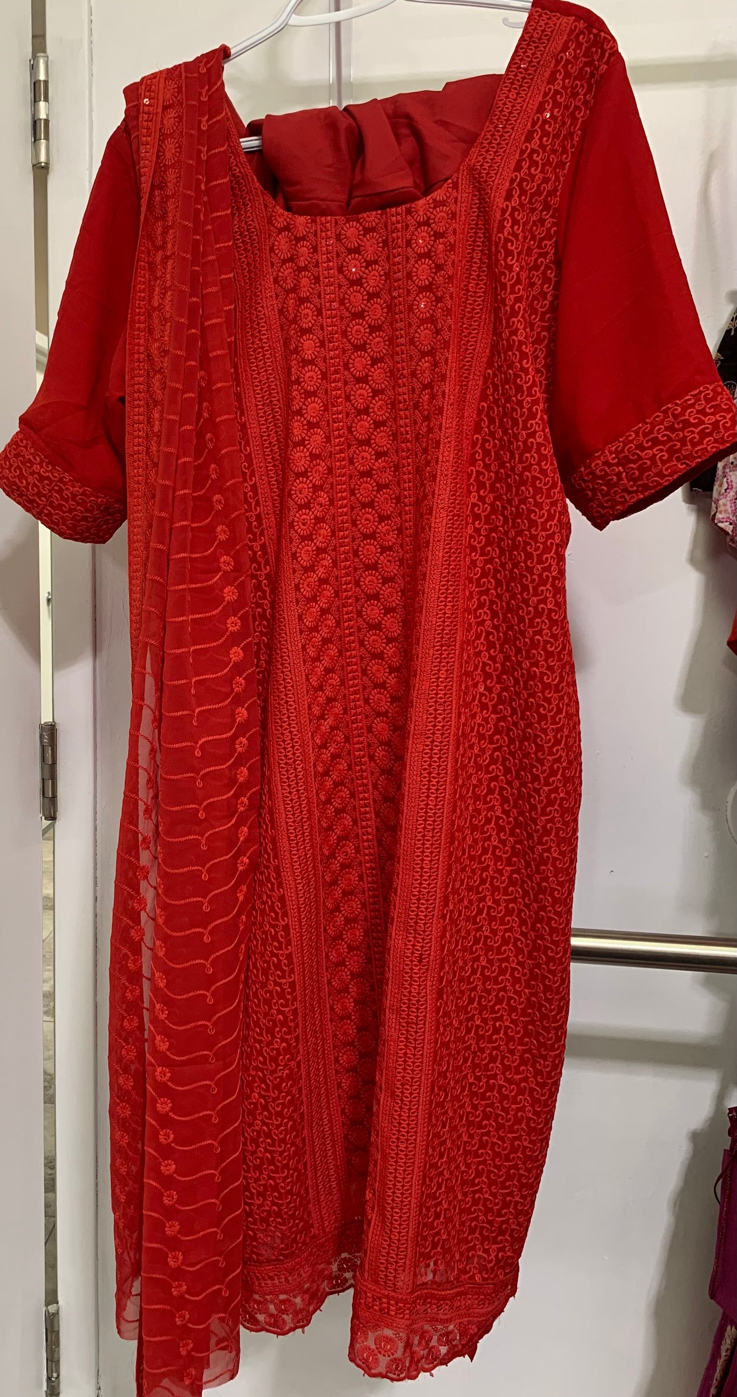 Readymade 3 pc suit in georgette material