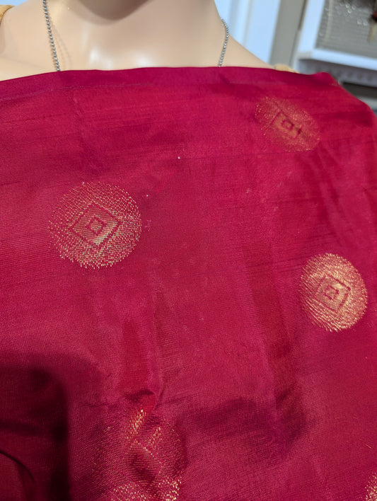 Red pure kanjeepuram silk saree