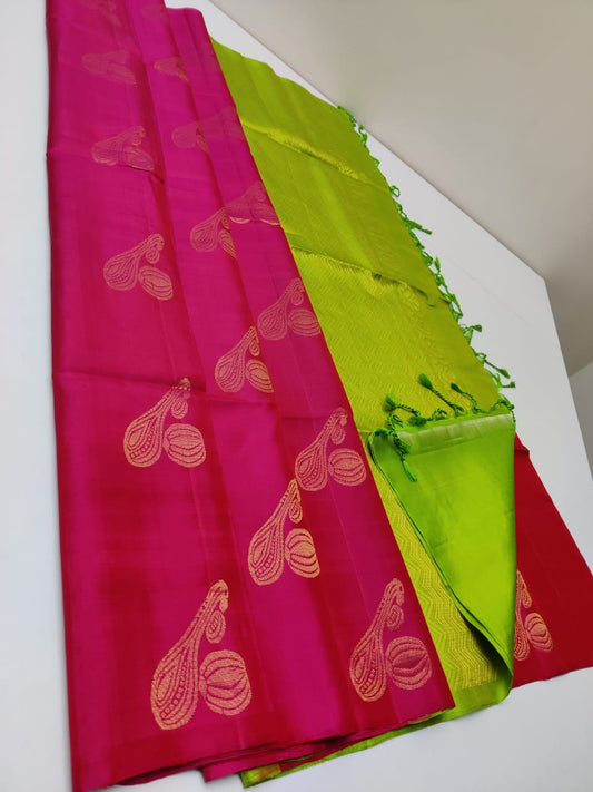 Red- light green Pure Kanchipuram Silk Saree(unstitched blouse)