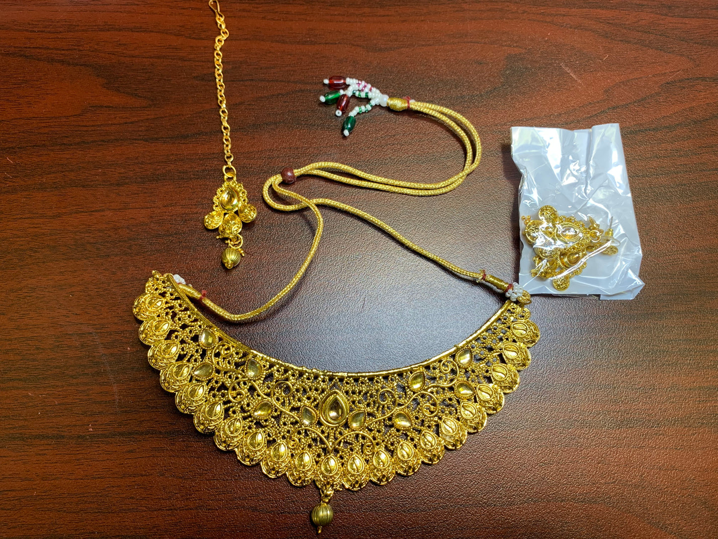 Gold choker set