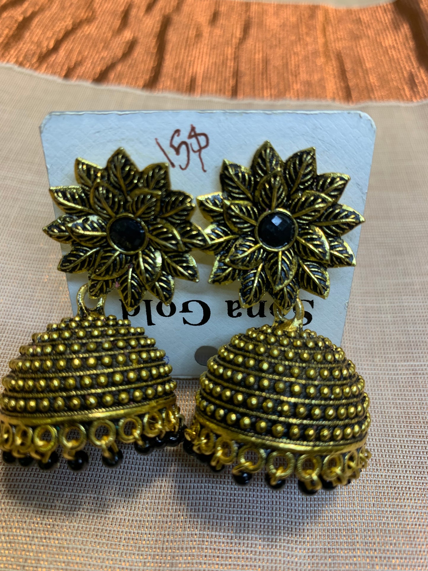 Black sunflower designed Jhumka earring