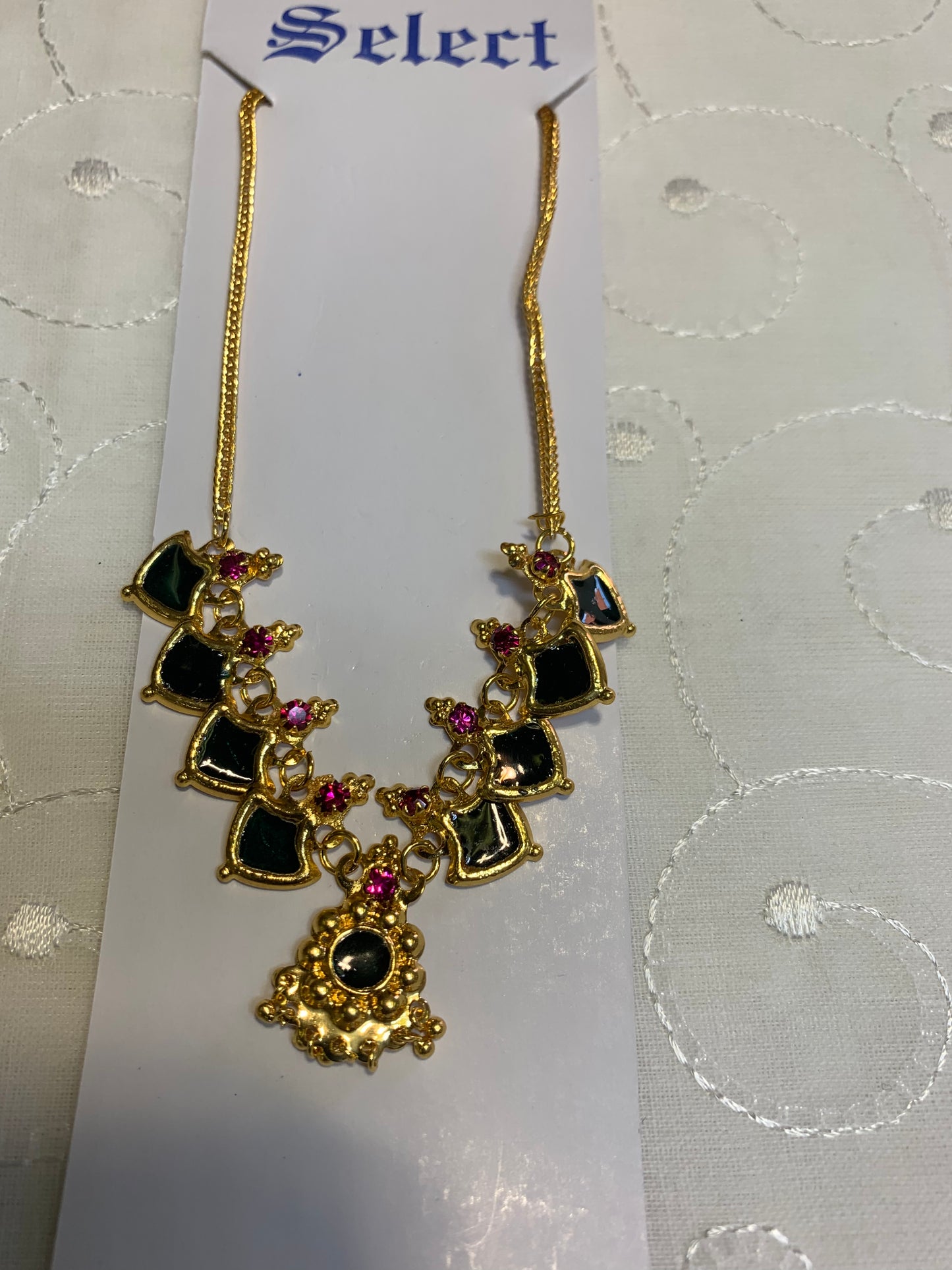 Gold chain palakka design