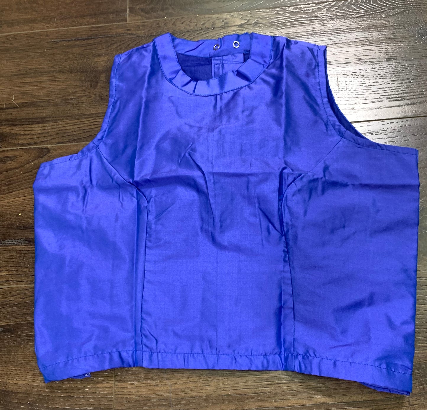 Long sleeveless top-rental