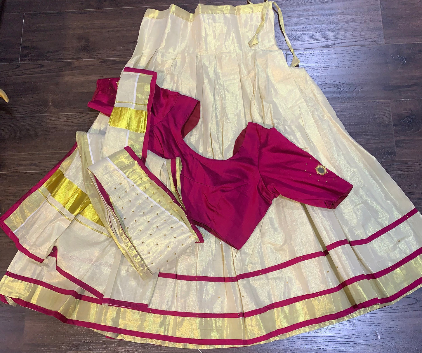 Kerala traditional  ready made davani set