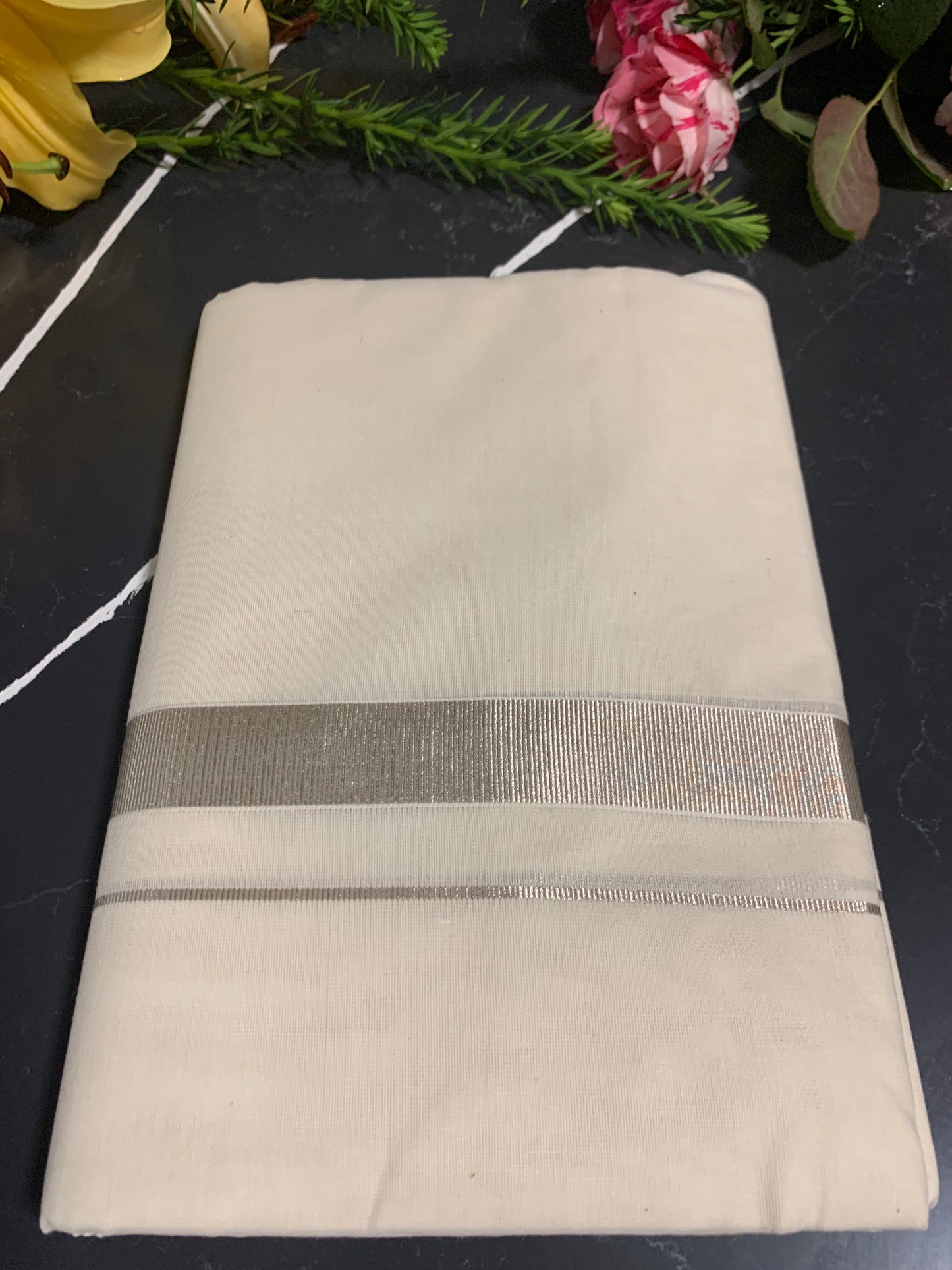 Gents rose gold border kasavu mundu