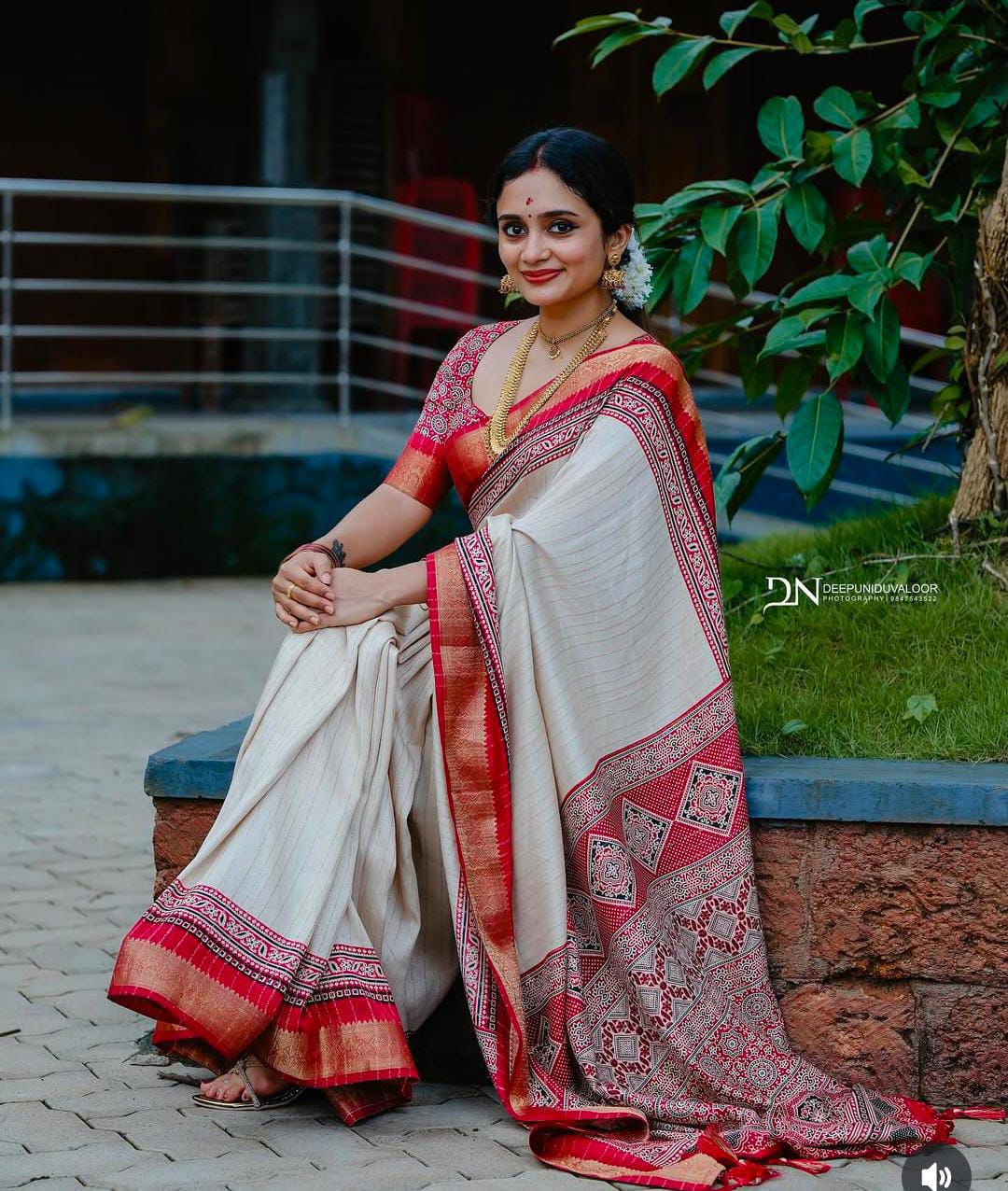 Linen saree