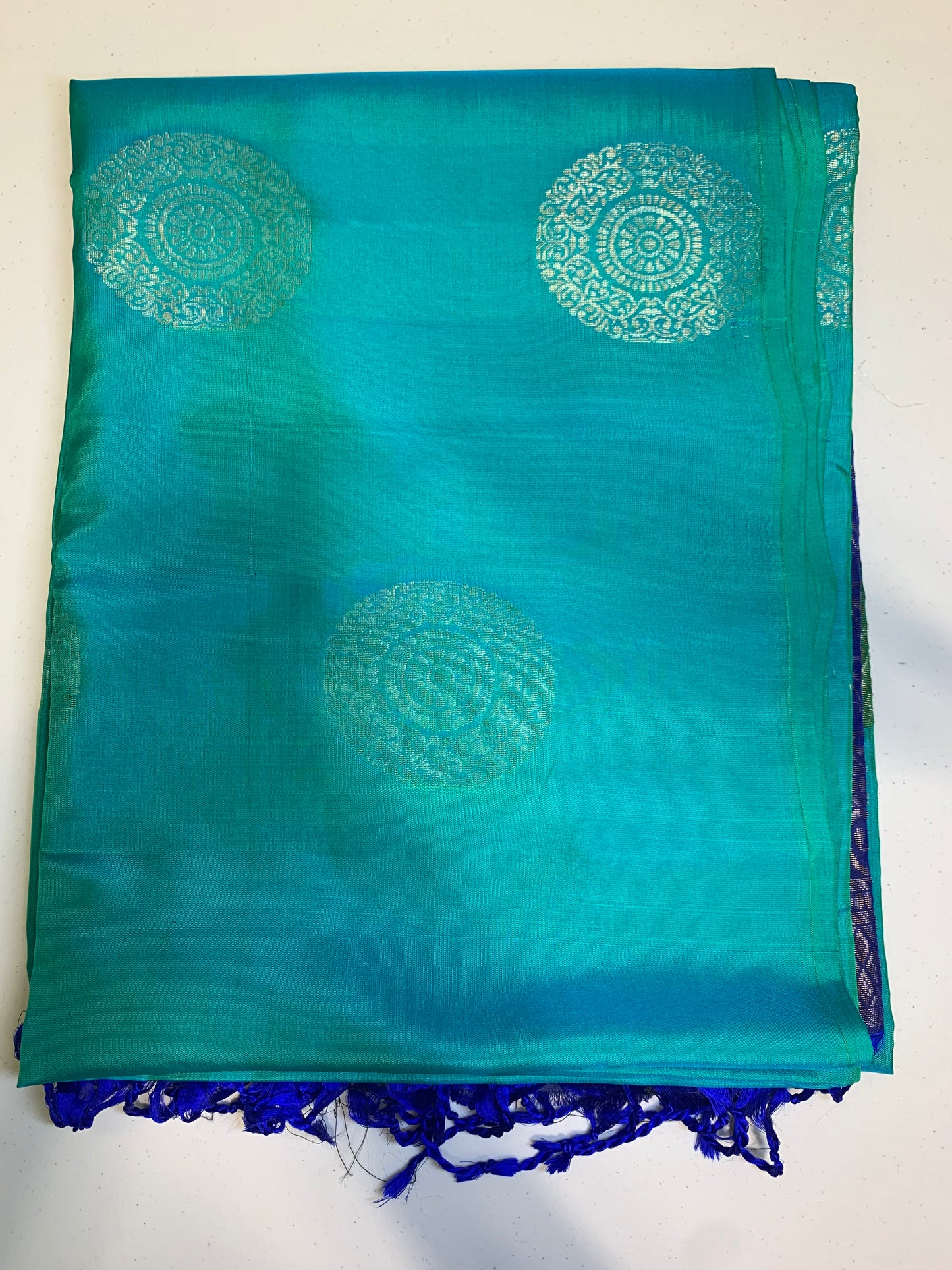 Peacock colour Pure Kanchipuram Silk Saree(unstitched blouse)