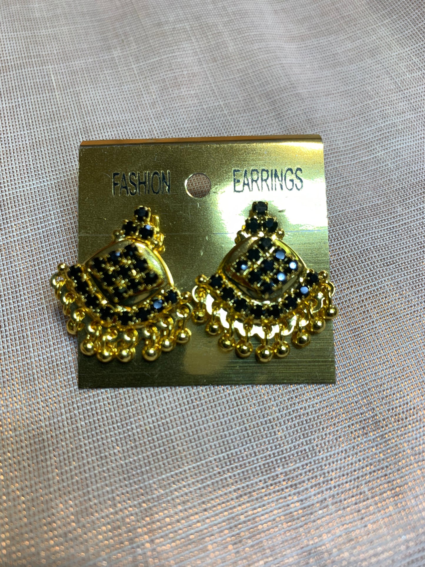 Golden stud traditional earring