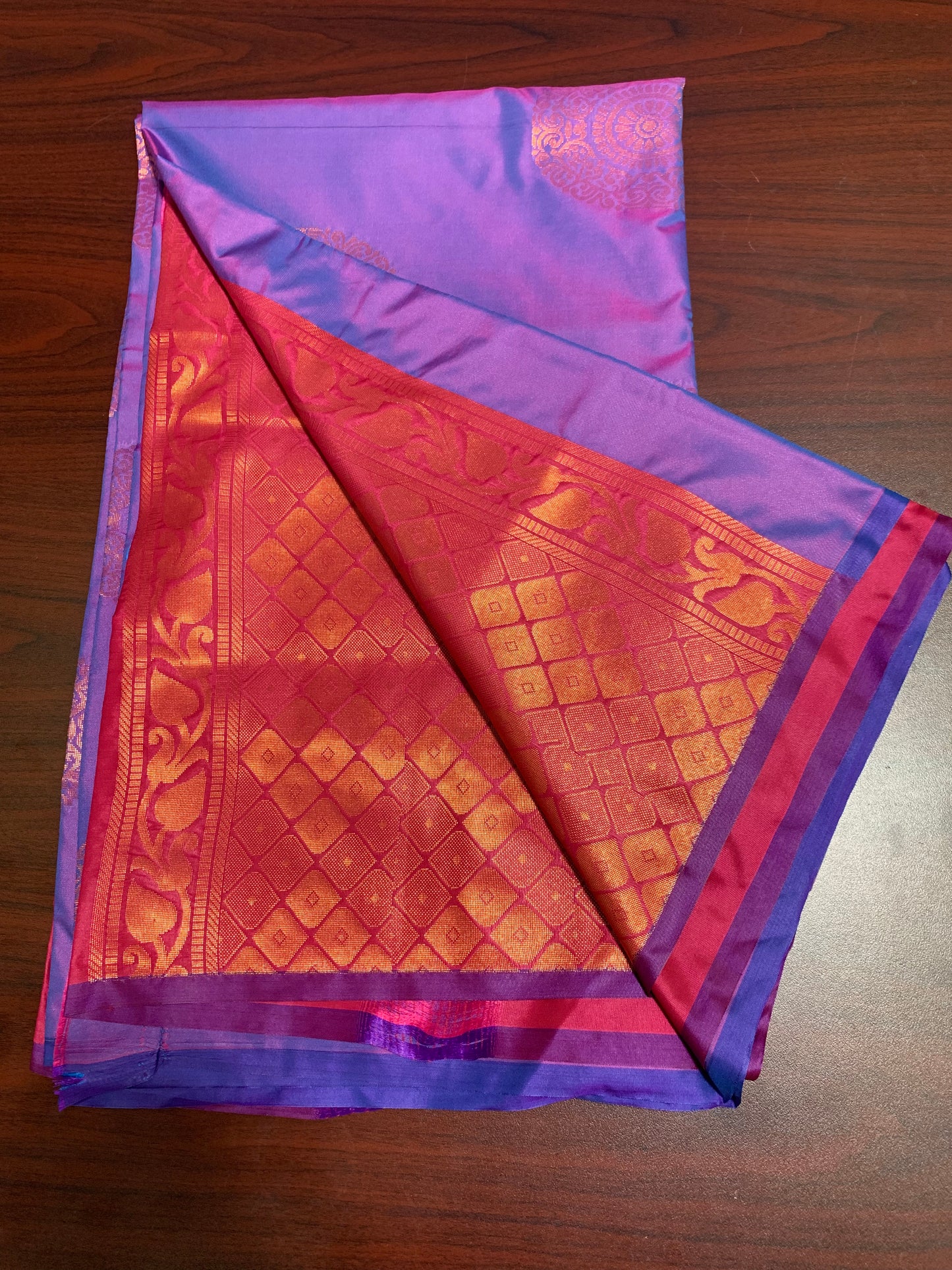 Light purple art silk saree(unstitched blouse)