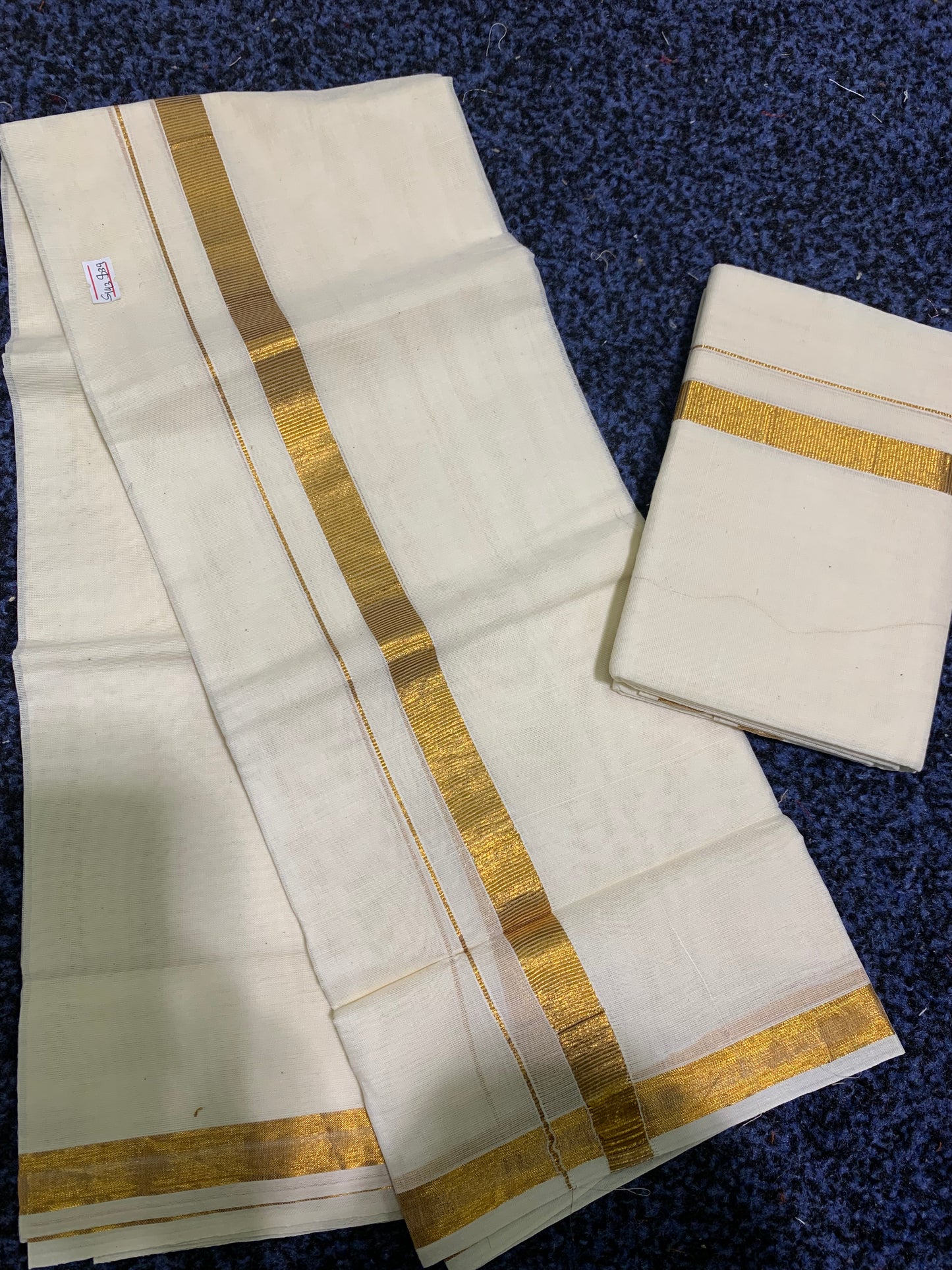 Kerala white settu mundu