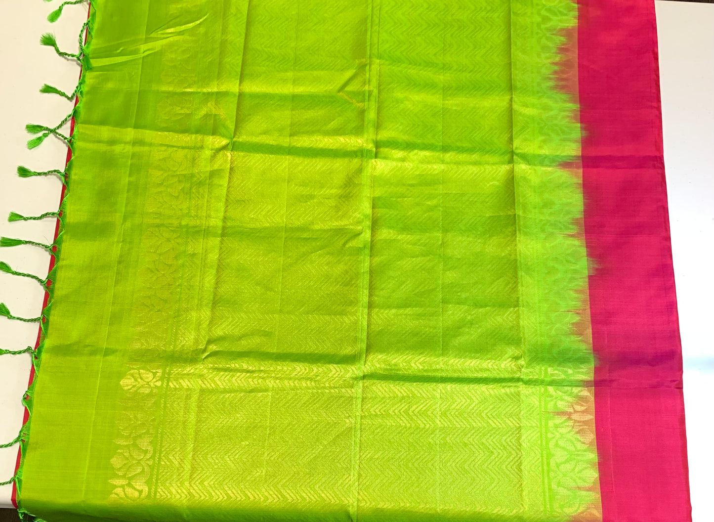 Red- light green Pure Kanchipuram Silk Saree(unstitched blouse)