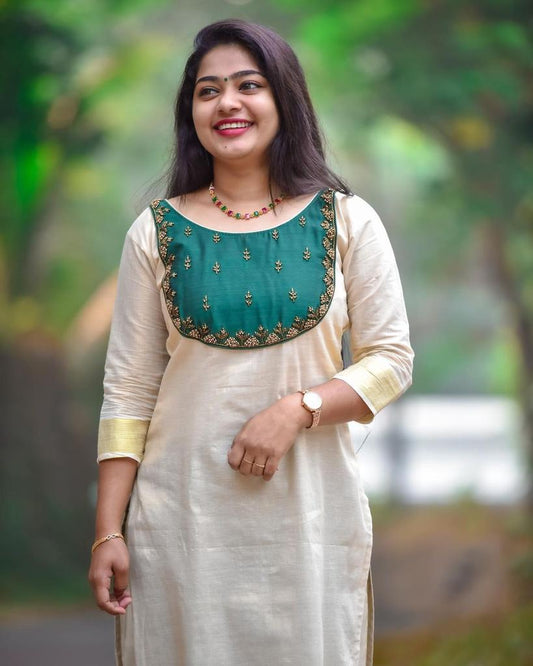 Kerala kasavu kurthi