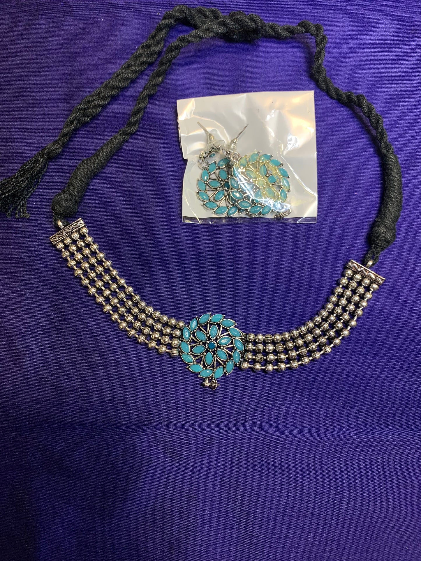 Turquoise oxidized silver choker with earrings