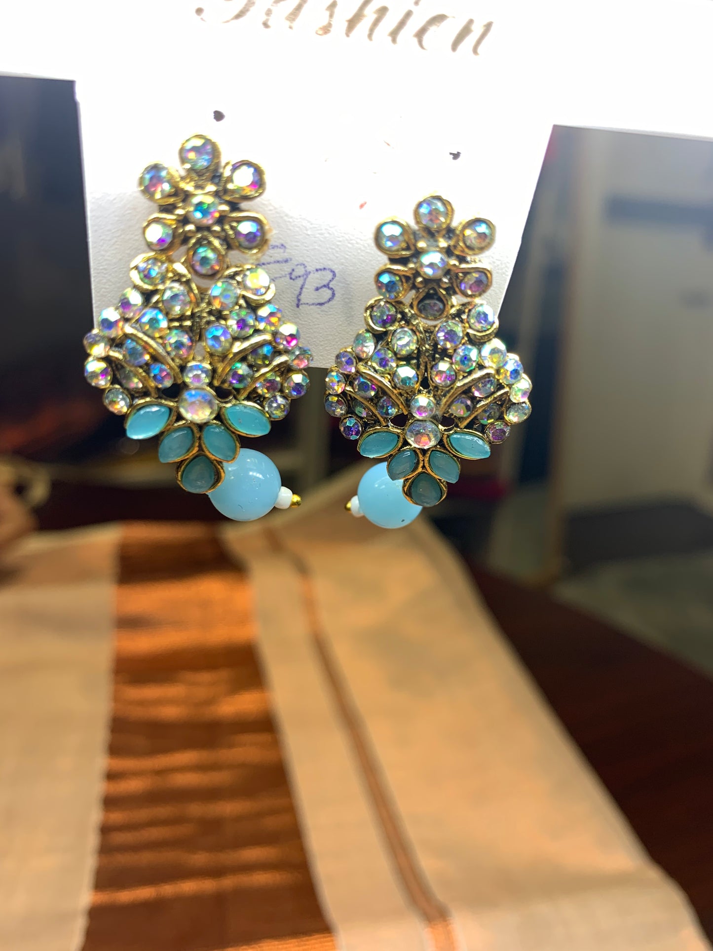 Crystal light blue pearl studded earring