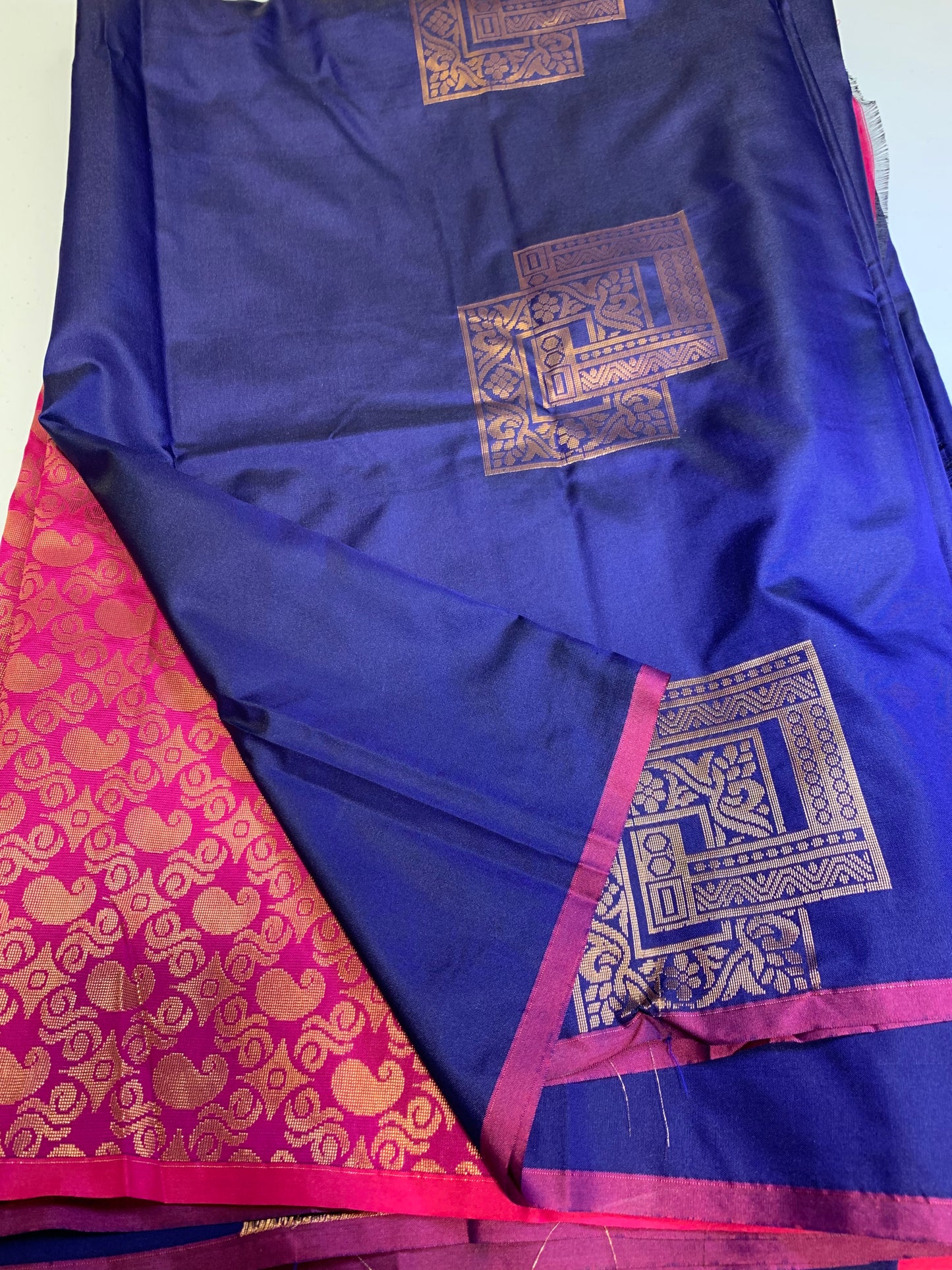 Navy blue pink border silk saree(unstitched blouse)