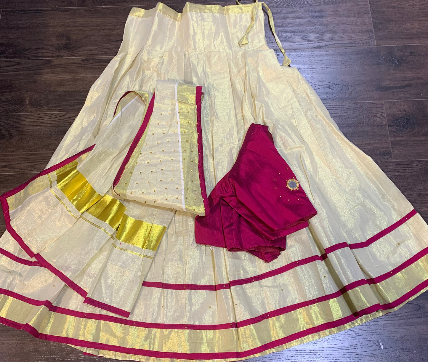 Kerala traditional  ready made davani set