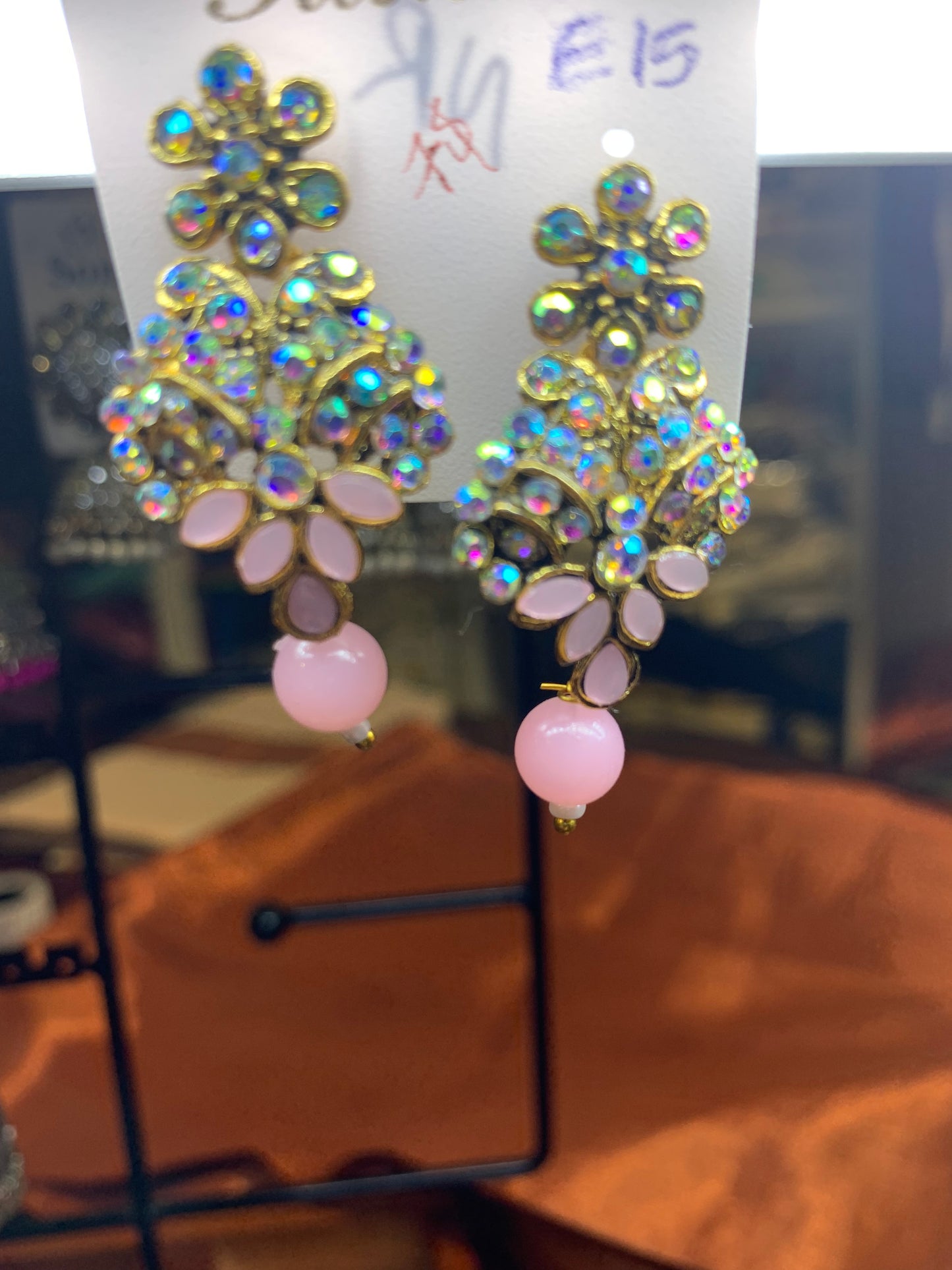 Light pink floral stud earring