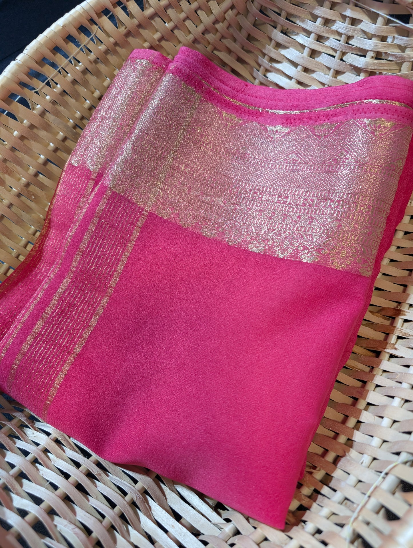 Magenta Georgette saree with golden zari