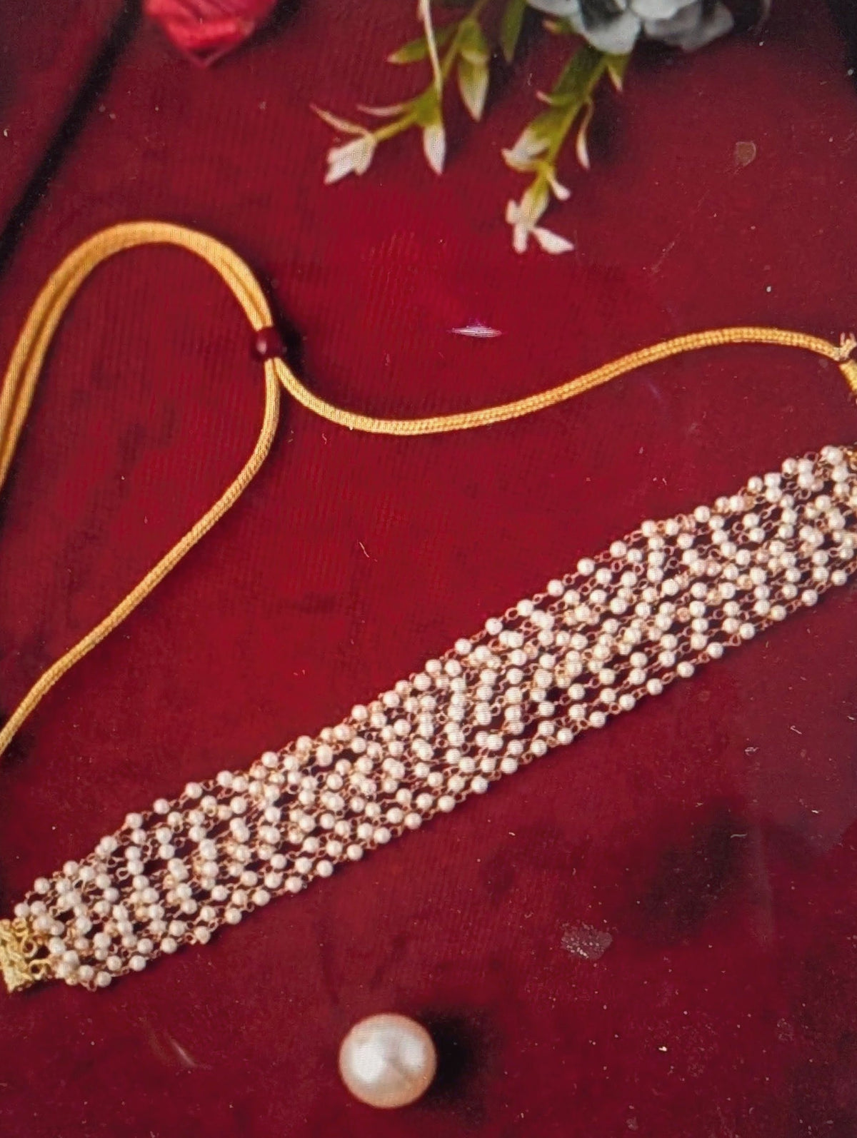 Pearl chocker necklace