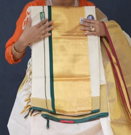 Kerala settu saree with green kara