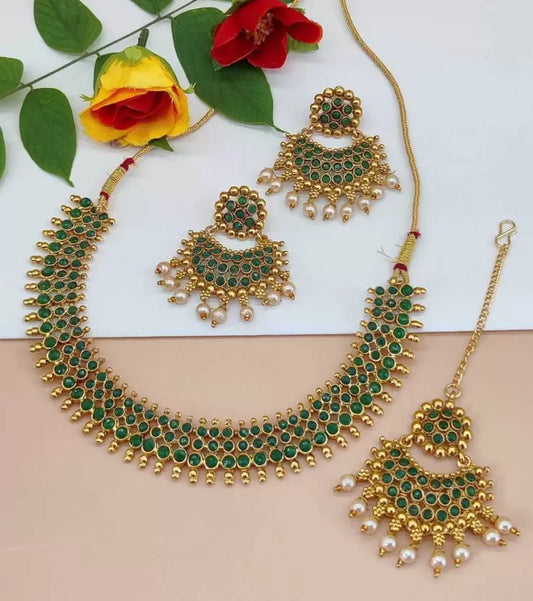 Alloy Gold-plated Green Jewel Set  (Pack of 1)